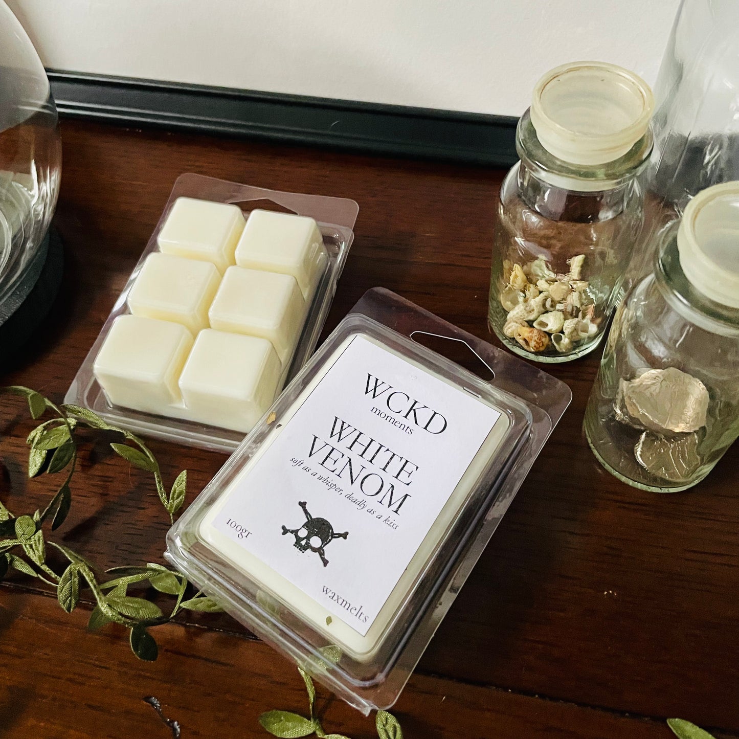 White Venom waxmelts